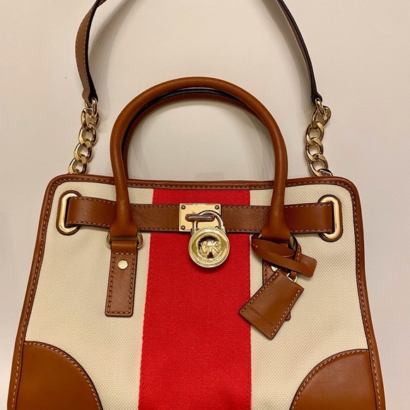 Michael Kors Hamilton Mono Stripe Shoulder Bag - Picture 5 of 12